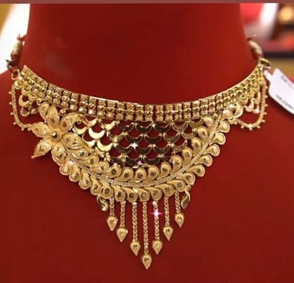 নেকলেস